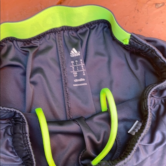 ADIDAS men Grey and Green Athletic Shorts size small - Picture 6 of 6